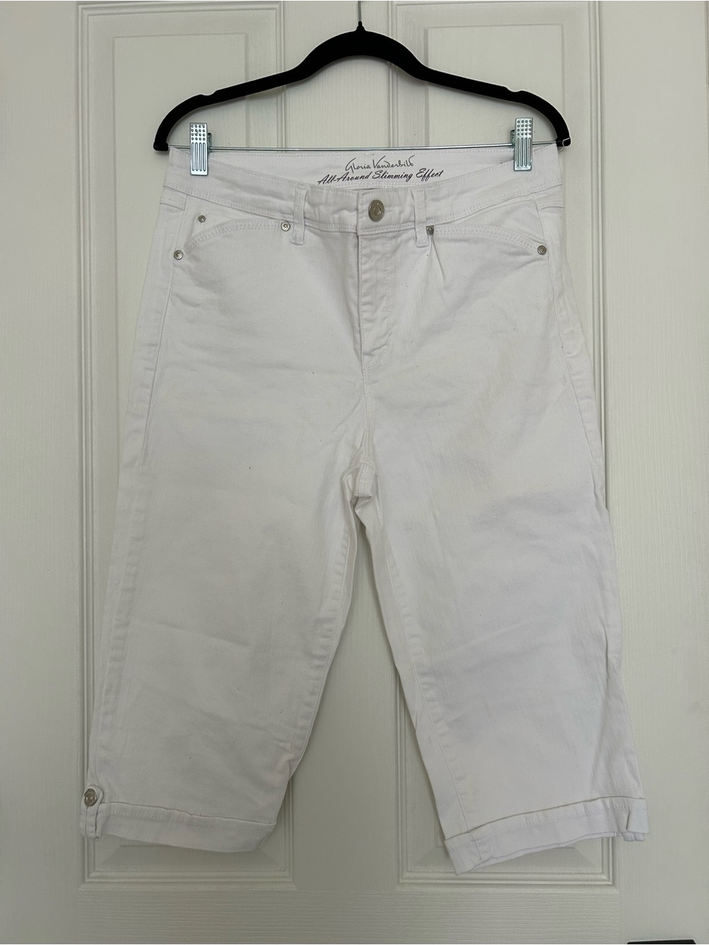 Gloria Vanderbilt White Cropped Slim Capris